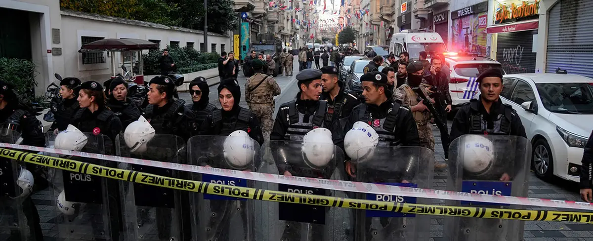 Reportan 6 muertos y 53 heridos tras una explosión en Estambul, Turquía
