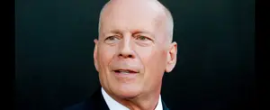 Bruce Willis reaparece en redes con Demi Moore tras diagnóstico de afasia