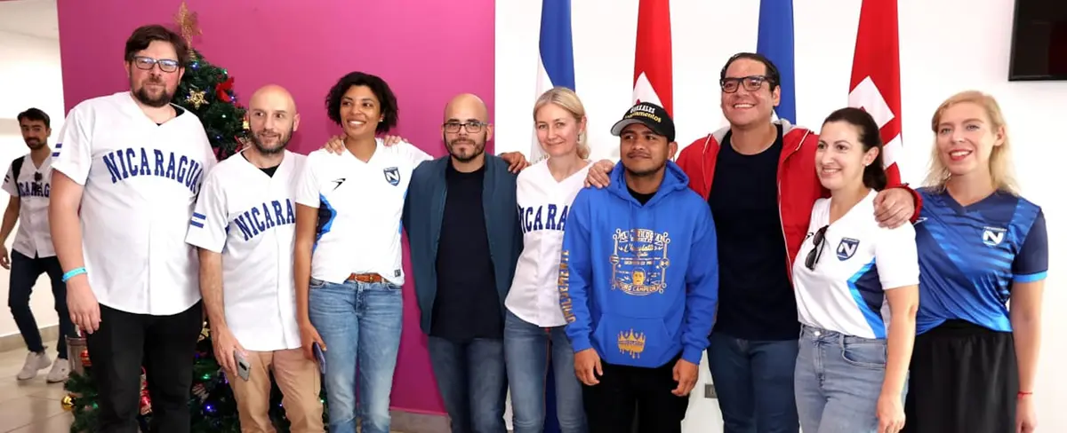 Román "Chocolatito" González descarta el retiro tras arribar a su patria natal