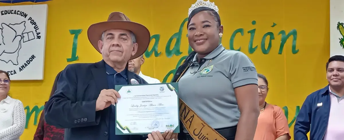 Universidad en el Campo Certifica en Bluefields a primeros Promotores Agropecuarios Multiétnicos