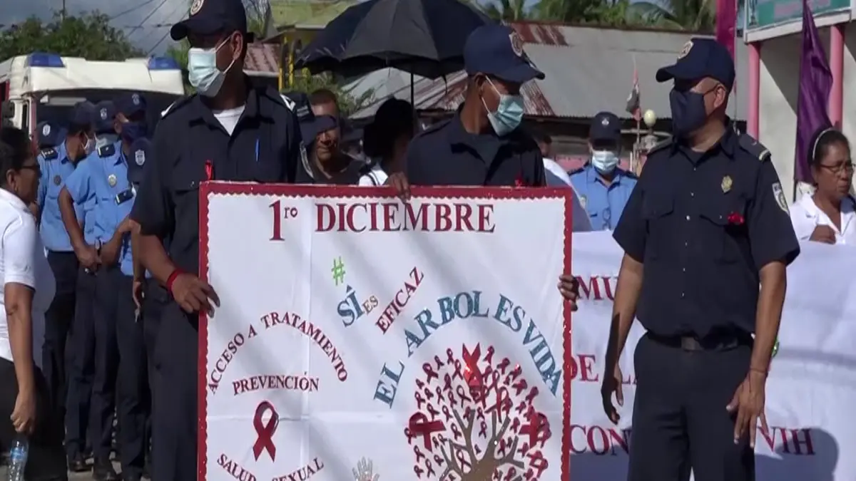 Caminata por el Día Internacional de la Lucha Contra el VIH en Bilwi