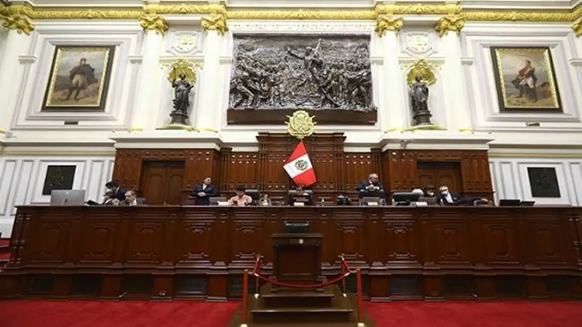 Congreso peruano admite moción de vacancia contra presidente Castillo