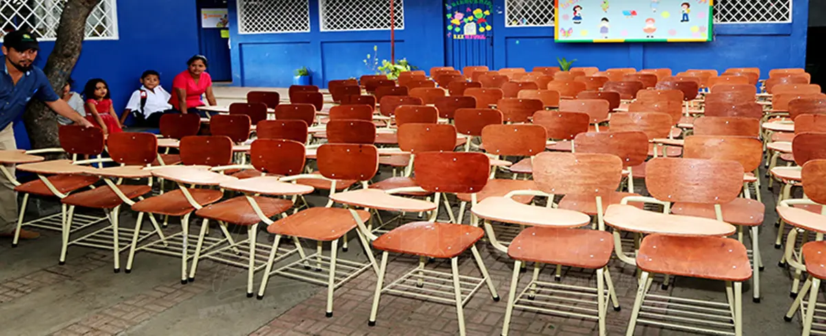 Mined distribuye 60 mil pupitres en centros escolares de Nicaragua