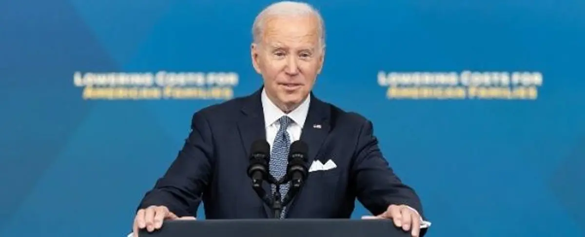 Biden pide prohibición de armas de asalto