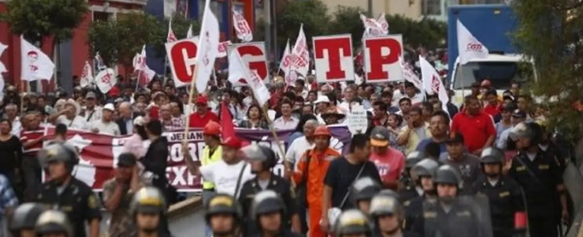 Trabajadores de Perú convocan a paro nacional contra el gobierno de Boluarte
