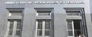 Presidenta designada de Perú retira a su embajador en Honduras