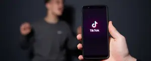 Reto viral de TikTok causa la intoxicación de 8 menores en México
