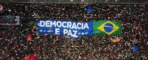 Organizaciones brasileñas realizan movilización en defensa de la democracia