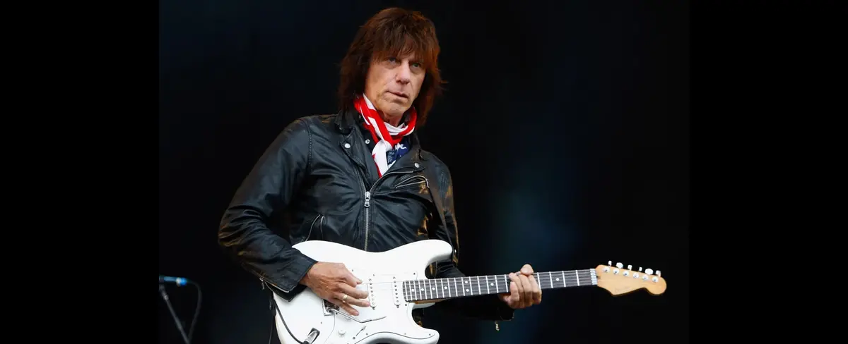 Muere el legendario guitarrista de rock Jeff Beck, a los 78 años