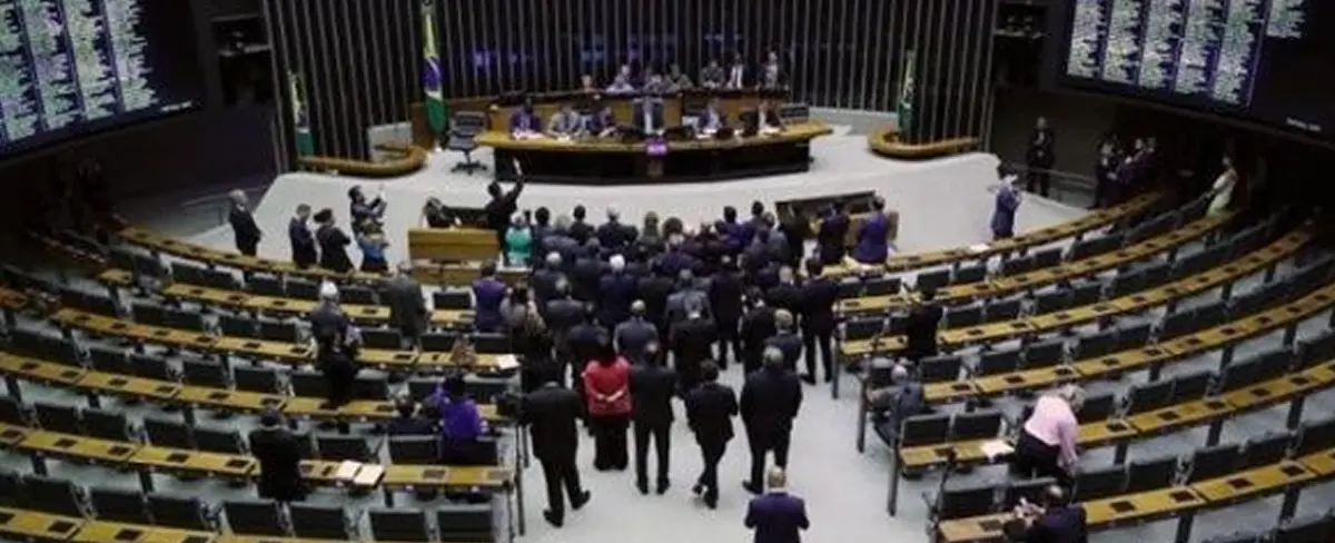 Legislativo respalda intervención federal en Brasilia