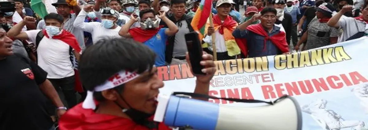 Marcha nacional en Perú busca exigir la renuncia de la Presidenta