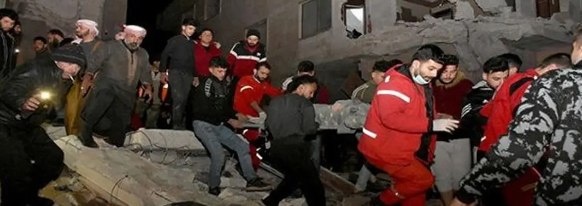 Cifra de muertos por sismo de magnitud 7.8 en Türkiye y Siria supera los 21.000