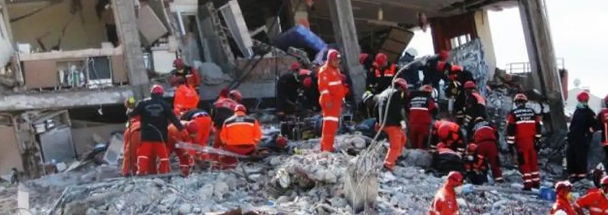 Cifra de muertos por terremotos en Türkiye y Siria se eleva a más de 26 mil