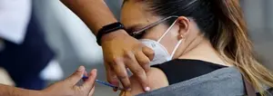Paraguay inicia inmunización con vacuna bivalente contra Covid-19