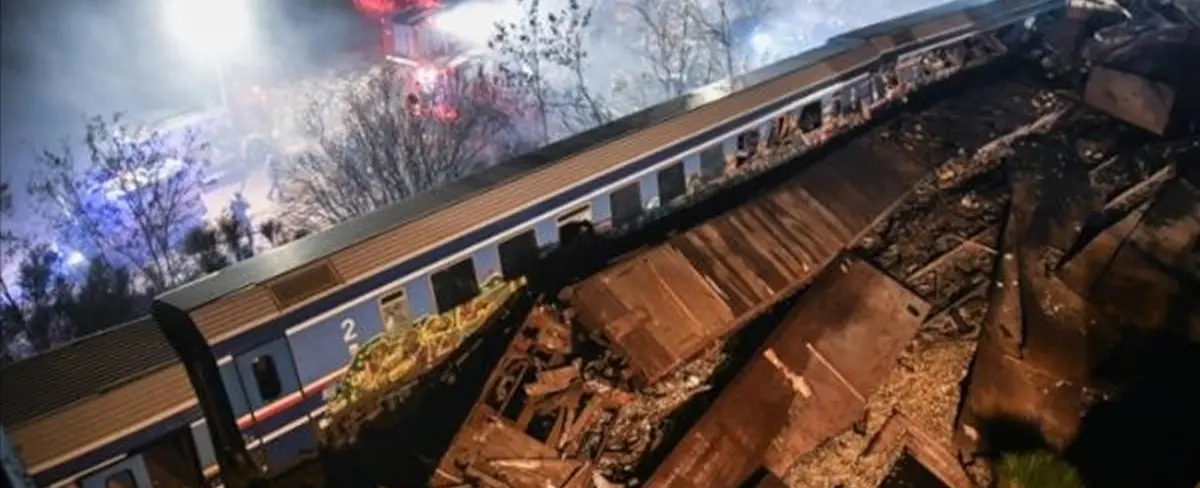 Aumentan a 36 los fallecidos en choque de trenes en Grecia