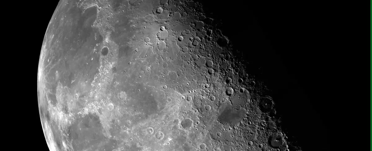 China encuentra una fuente de agua en las muestras del suelo lunar