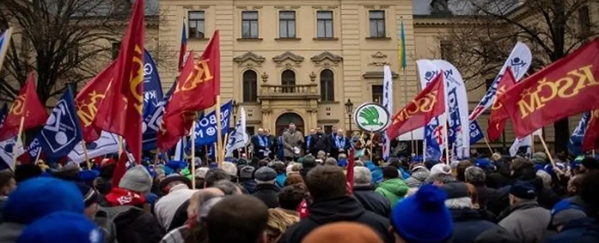 Protestan en República Checa por posible aumento en la edad de jubilación