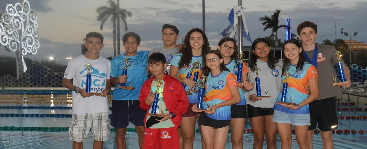 Tritones se reparten récords en nacional por categoría 