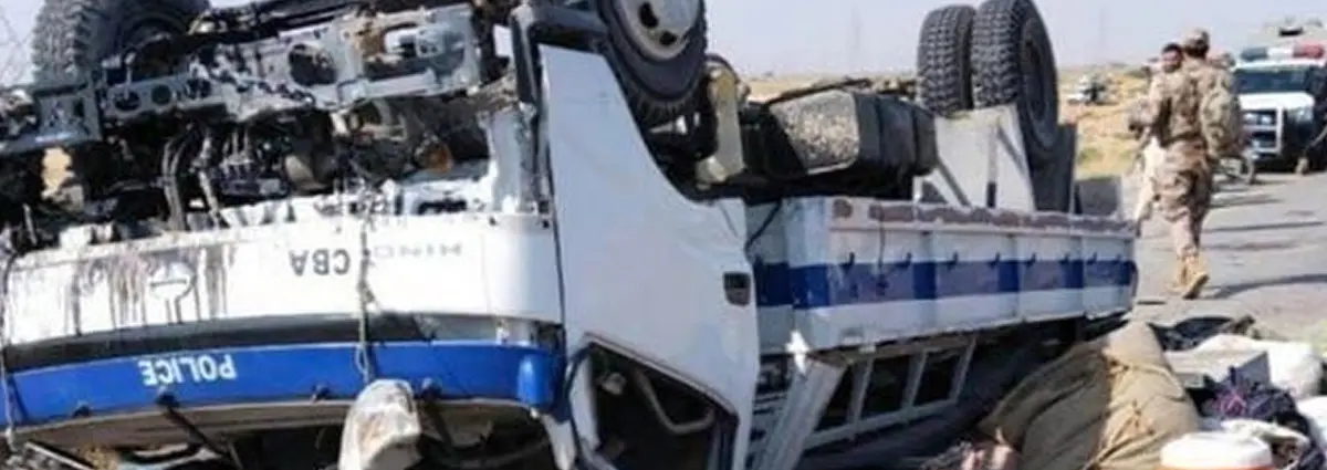 Atentado bomba deja al menos nueve policías muertos en Pakistán