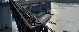 Barco con toneladas de alcohol tóxico se hunde en EE.UU