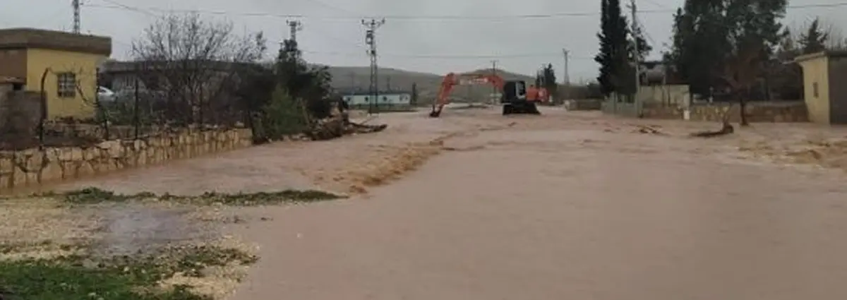 Reportan al menos 14 muertos por inundaciones en Türkiye