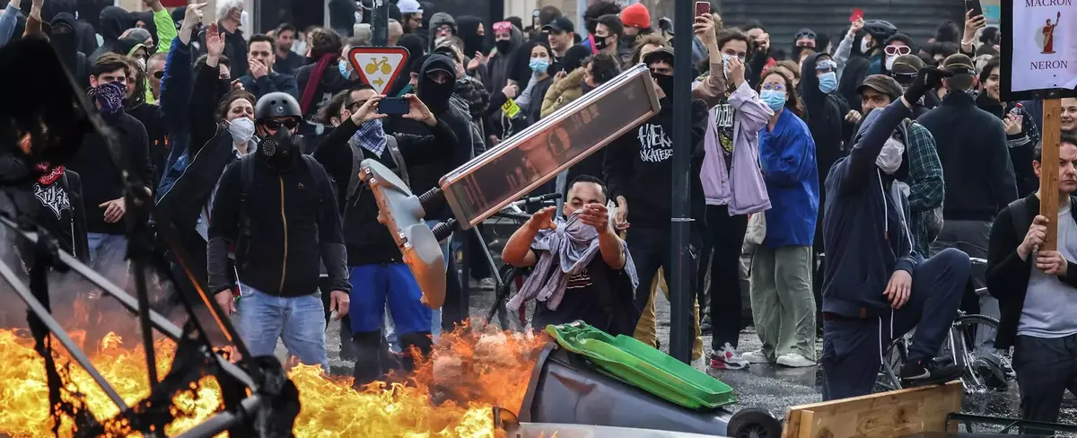 Más de 700 mil personas protestan contra reforma de pensiones en Francia