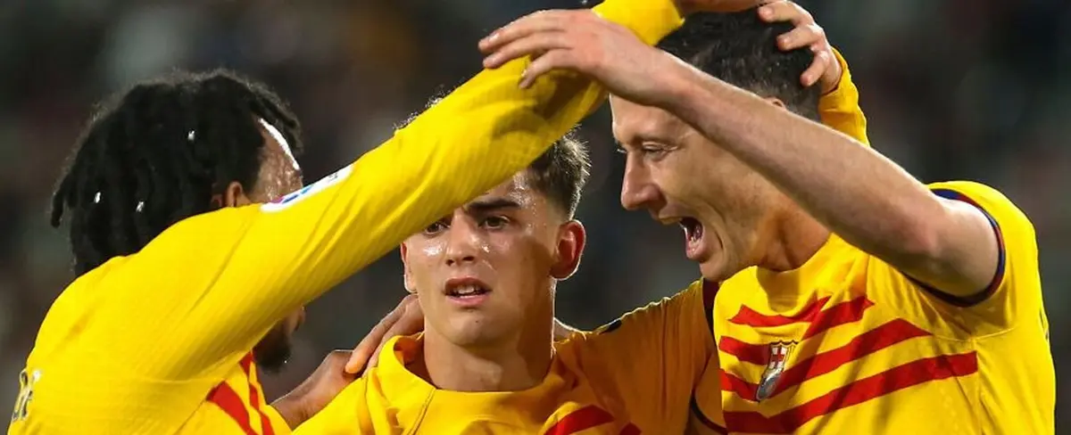 Barcelona golea (4-0) a Elche y mantiene liderato de La Liga