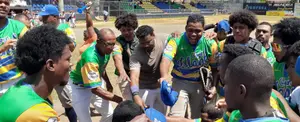 Serie de Béisbol de la Costa Caribe en la recta final en tremenda fiesta