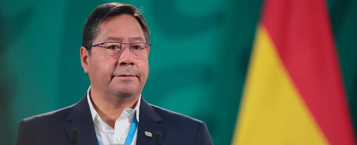 Luis Arce expresa solidaridad con López Obrador