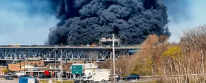 Accidente de camión cisterna deja un muerto en Connecticut, EE.UU.
