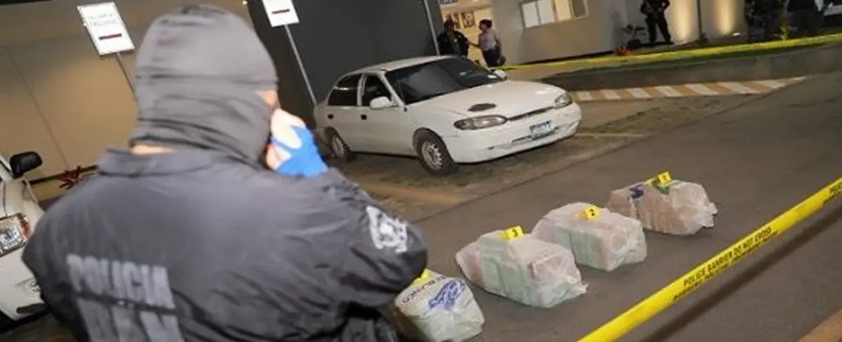 Incautan 100 kilos de cocaína en El Salvador