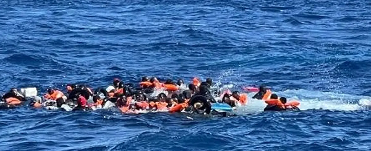 ONG Open Arms rescata a 38 migrantes del Mediterráneo