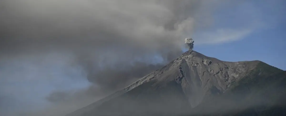 Guatemala en alerta tras erupción del Volcán de Fuego