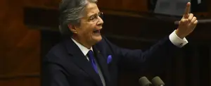Avanza juicio político contra presidente Lasso en el Parlamento de Ecuador