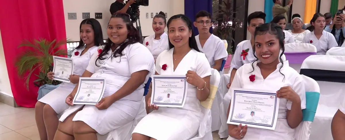 Silais realiza la segunda graduación de 31 nuevos auxiliares de enfermería