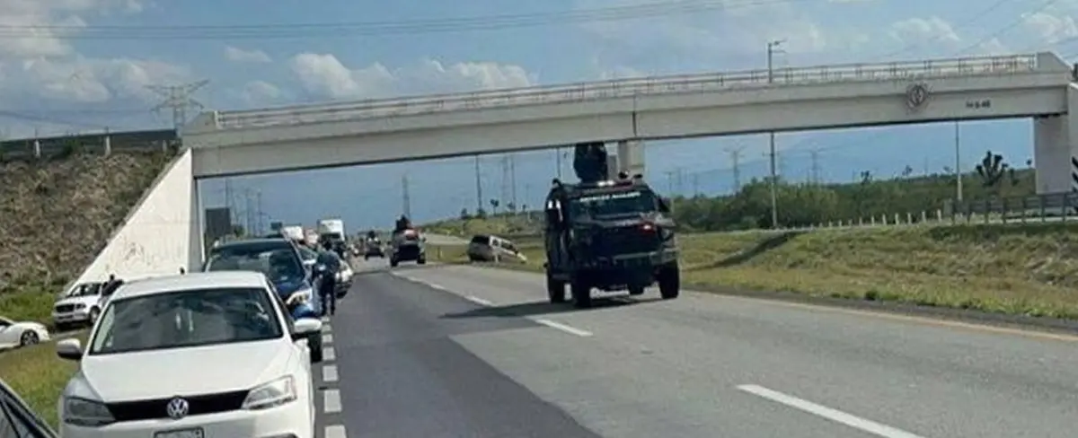 Policía abate a 10 pistoleros en Nuevo León, México