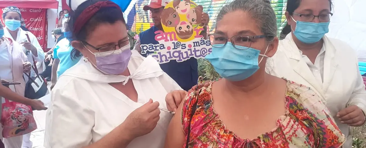Jornada de Vacunación contra la Influenza avanza en un 80 %