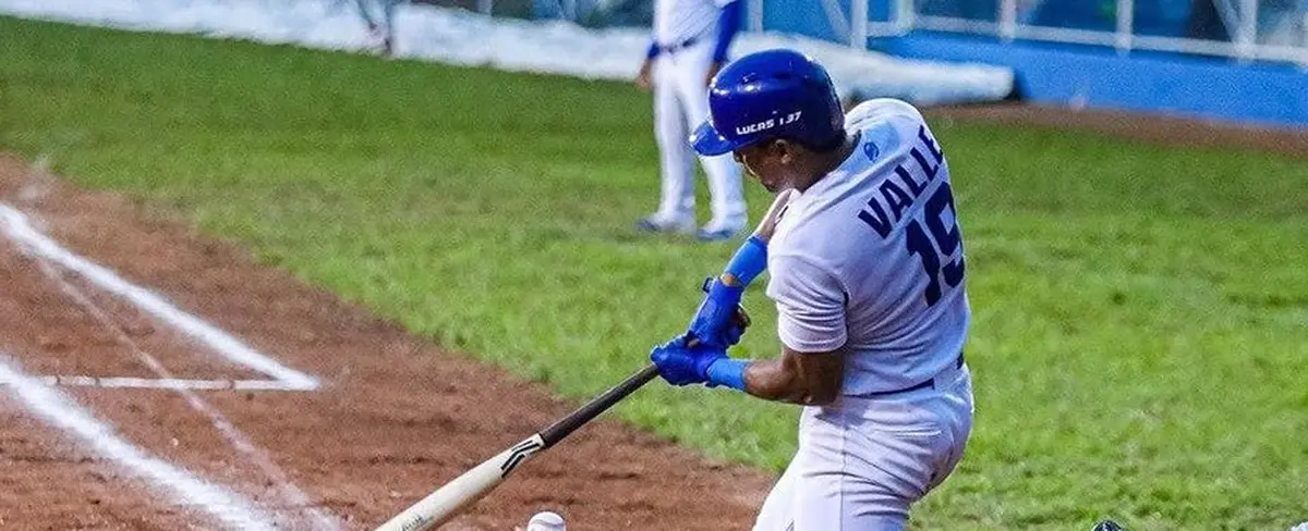 Nicaragua sufre pero logra una importante victoria ante Curazao