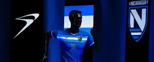 Selección Nacional de Fútbol presenta vestimenta edición Copa Oro