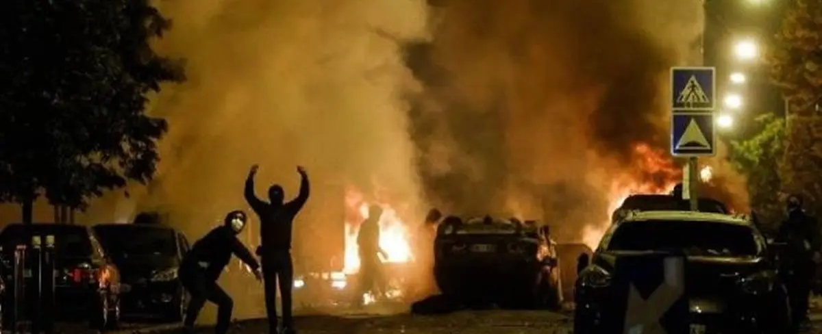Gobierno francés valorará estado de emergencia por protestas