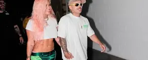 Karol G y Feid se dejan ver juntos y agarrados de la mano