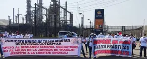 Trabajadores peruanos de Repsol protestan ante abusos laborales
