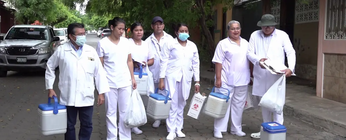 Familias del barrio La Cruz fueron vacunadas contra el Covid 19