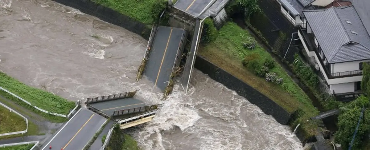 Inundaciones dejan 360 mil evacuados en Japón
