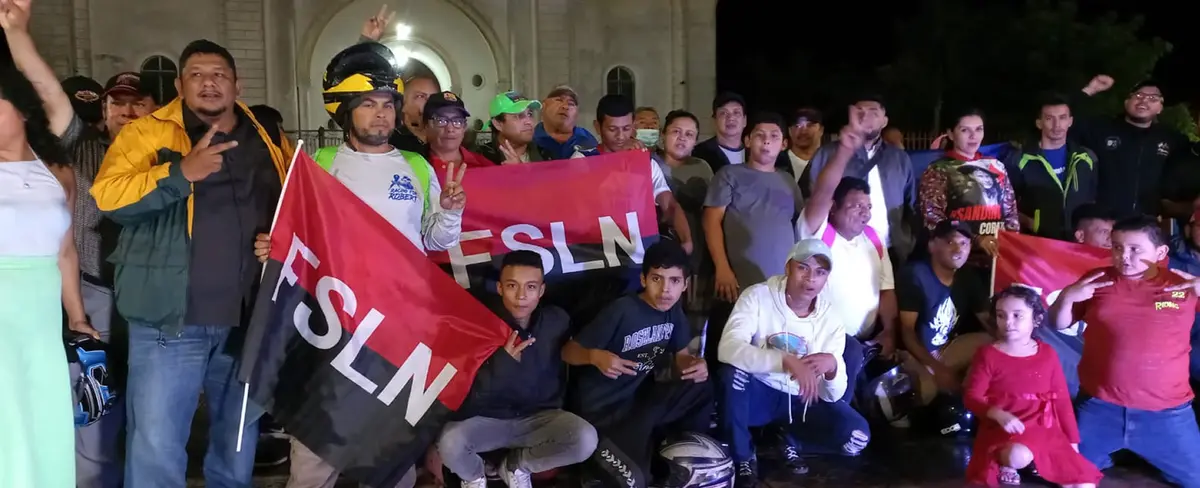 GALERÍA: Nicaragüenses se unen a la vigilia por el 44 aniversario de la Revolución