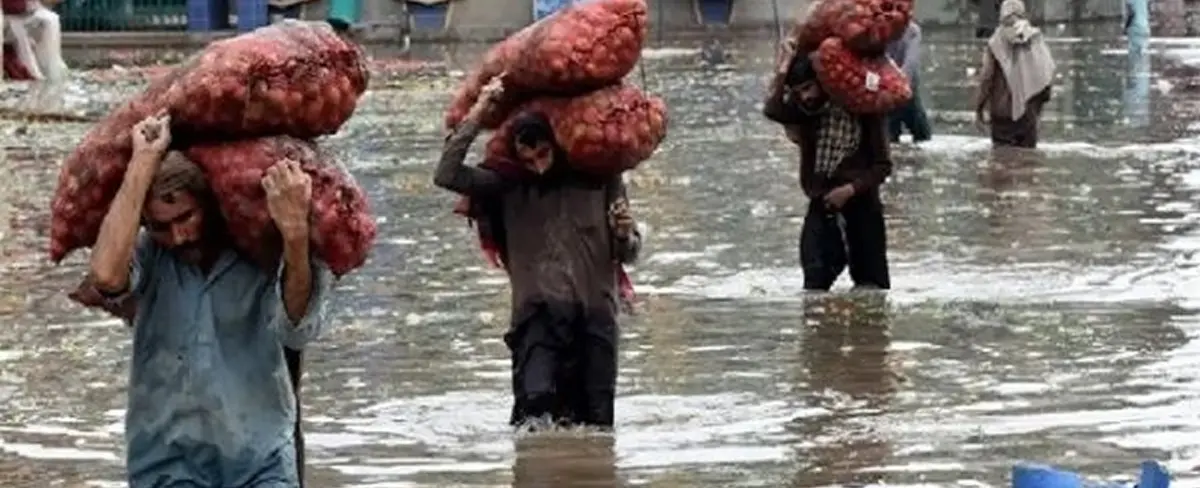 Lluvias monzónicas dejan al menos 50 fallecidos en Pakistán