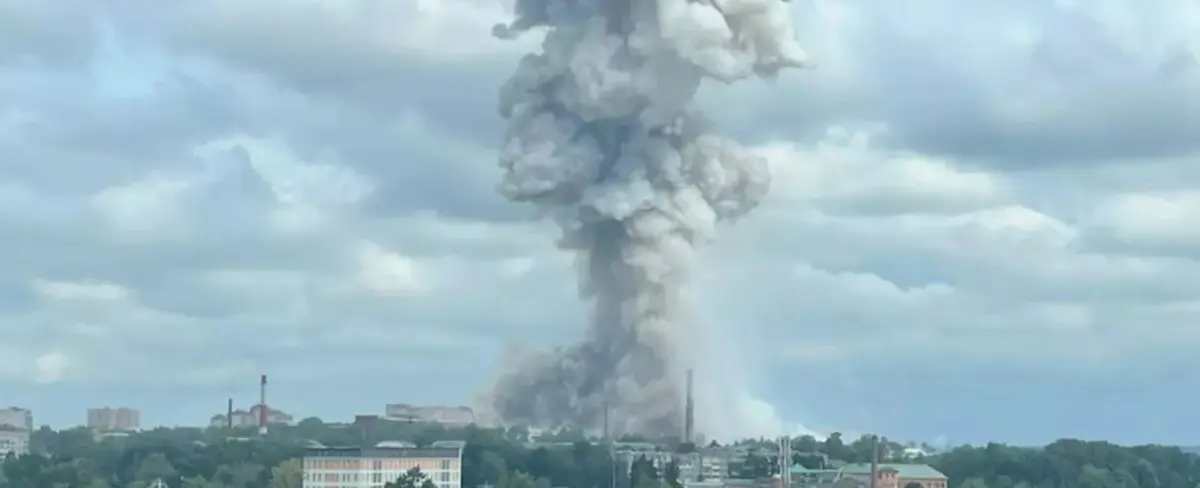Explosión de una fábrica óptica deja 52 heridos en Moscú