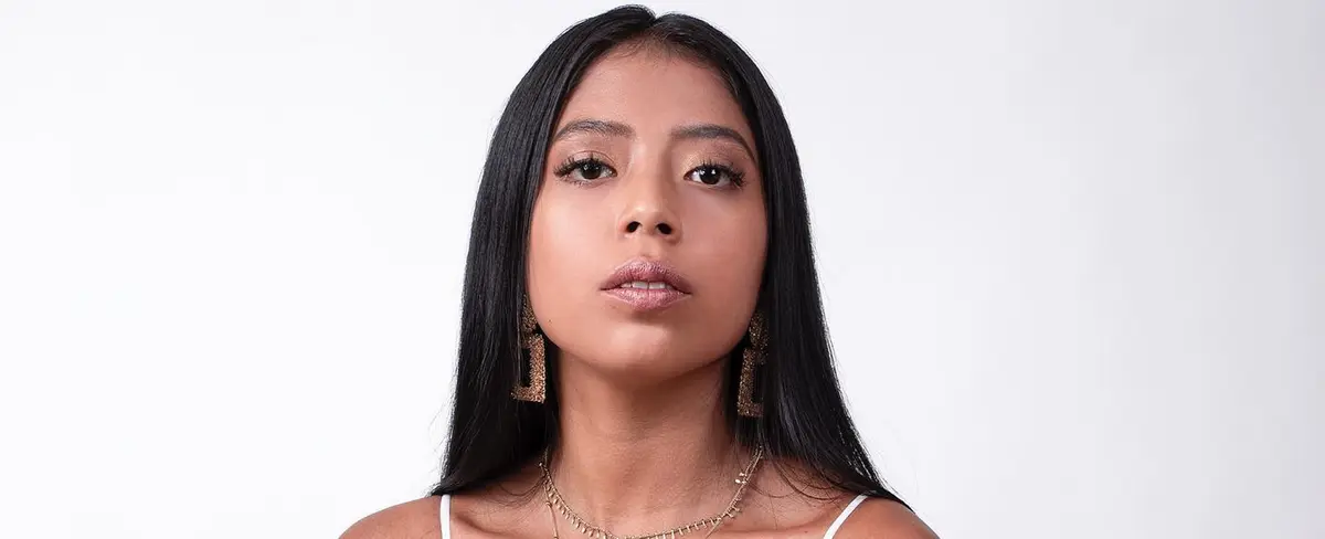 Influencer mexicana canta el himno nacional de Nicaragua