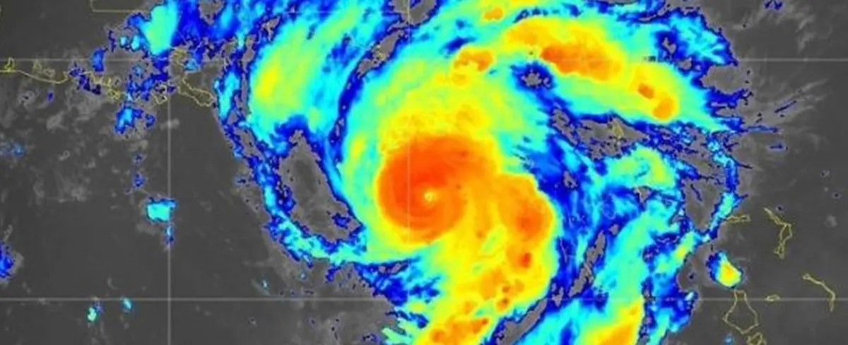 Potente huracán Idalia de categoría 3 toca tierra en la Florida