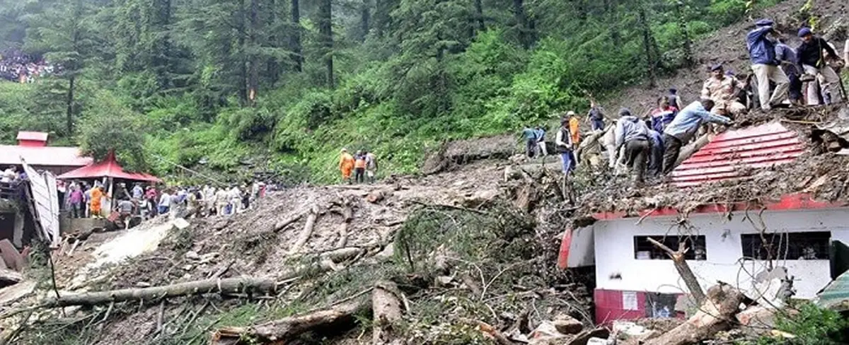 Aumenta a 65 cifra de muertos por intensas lluvias en India